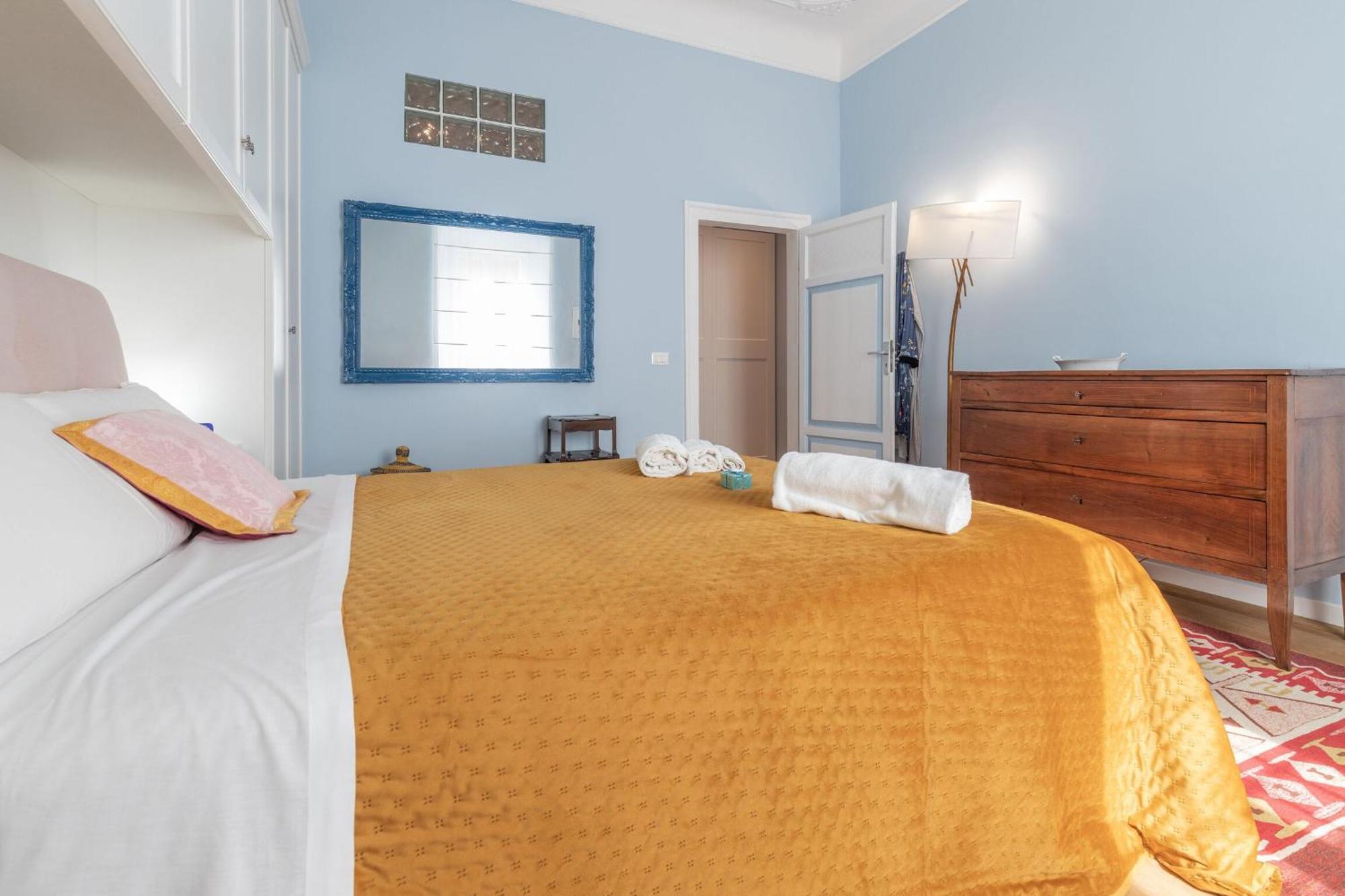 Italian Experience- Ancona City Apartment ภายนอก รูปภาพ