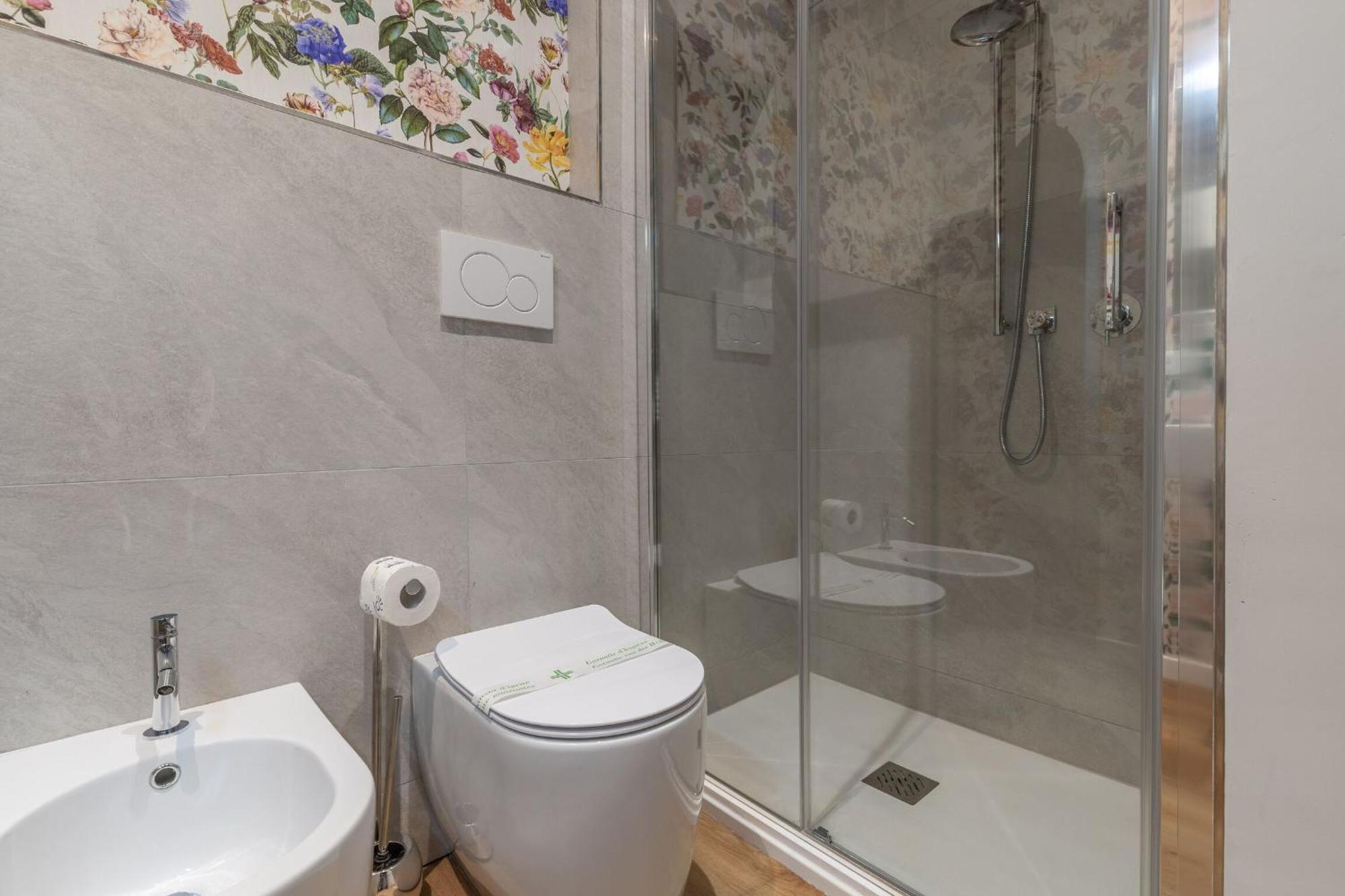 Italian Experience- Ancona City Apartment ภายนอก รูปภาพ